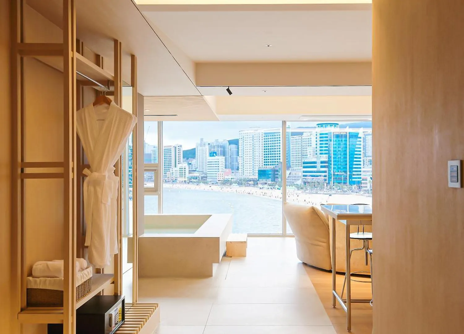 B'Amu Hotel Busan 0*,  South Korea