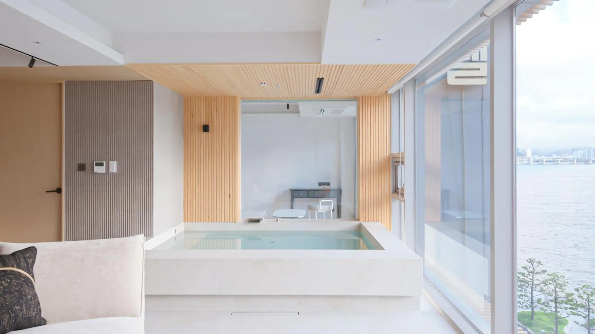 B'Amu Hotel Busan